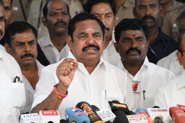 Admk20edappadi20palaniswami20shows20dmk20202120assembly20election20manifesto 03.jpg