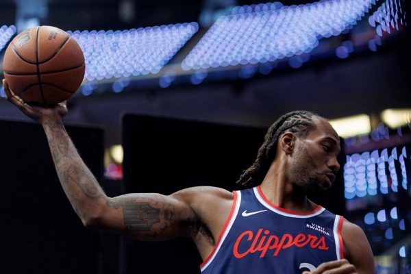 Clippers media day basketball 60100.jpg