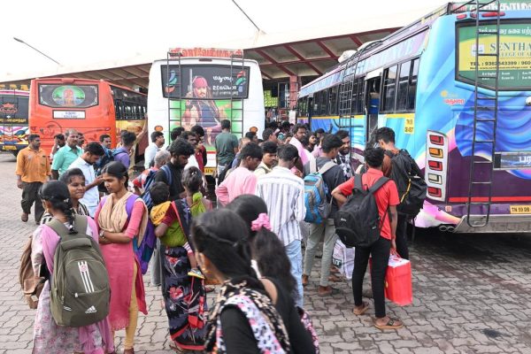 Mgr20bus20stand20 03.jpg