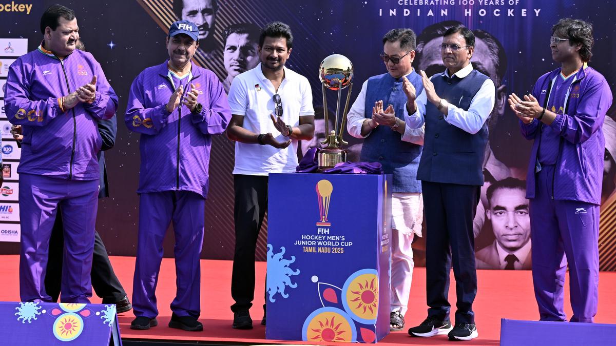 18 celebrating hundred years of indian hockey 07 11 delhi.jpg