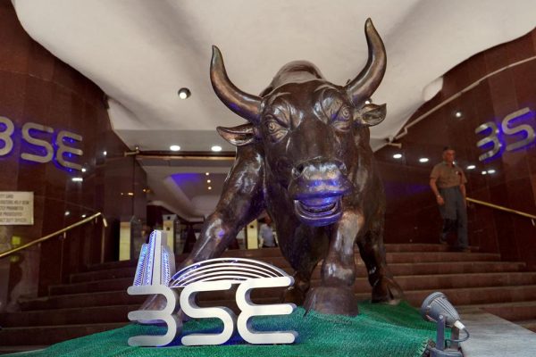 2024 07 03t093754z 1105432492 rc2kn8at8cdp rtrmadp 3 acme solar holdings india ipo.jpg