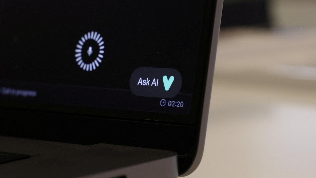 2025 10 15t041732z 1124240306 rc27agaaiqyp rtrmadp 3 ai india chatbots.jpg