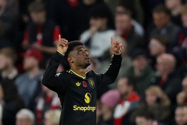 2025 11 01t164203z 2054497494 up1elb11ae2ik rtrmadp 3 soccer england nfo mun.jpg