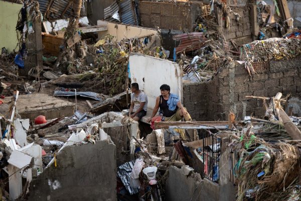 2025 11 06t104458z 638610095 rc2wqhada1pa rtrmadp 3 asia weather philippines 1762442057.jpg