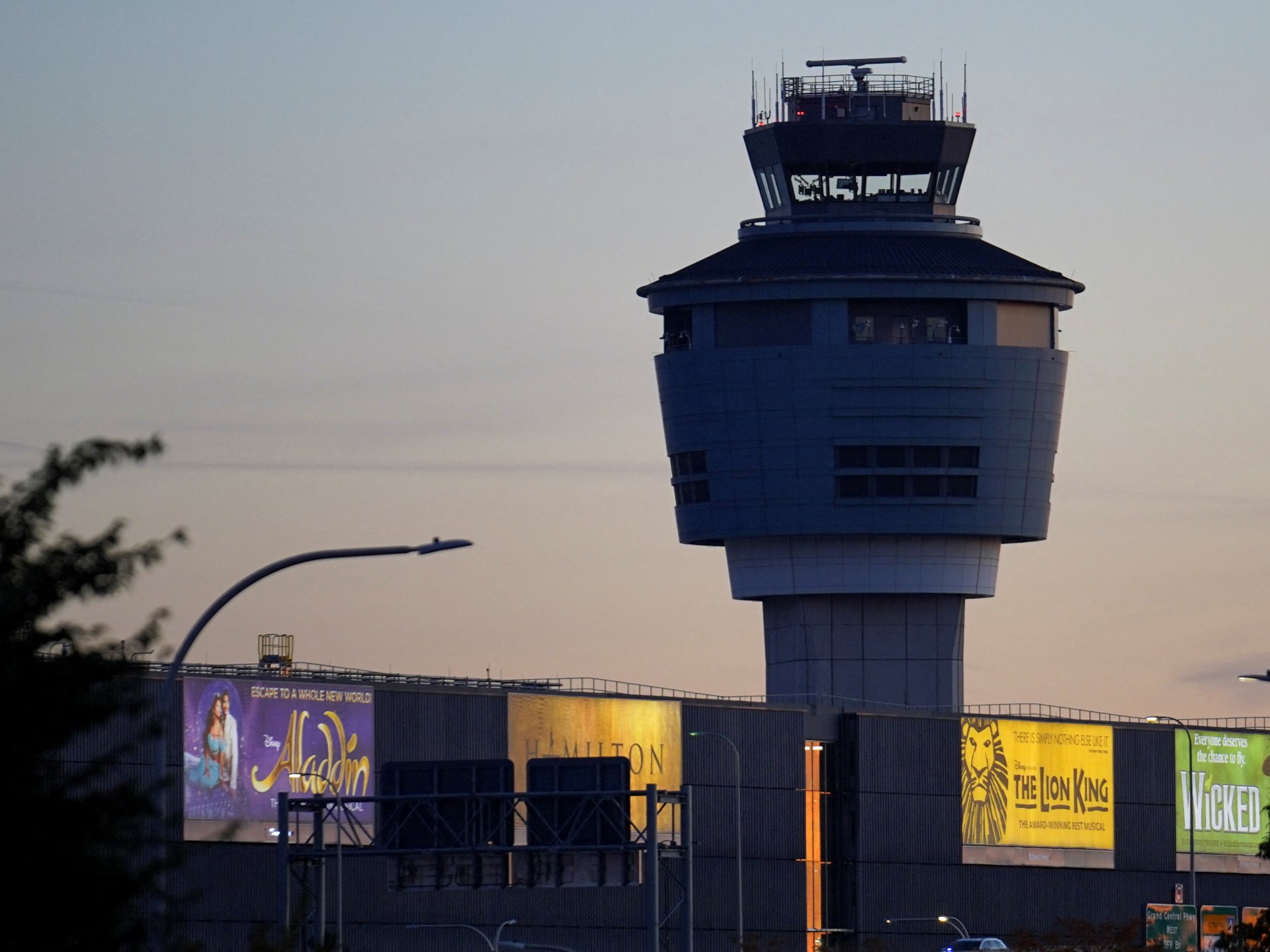 2025 11 07t163835z 191837724 rc2prha0rztv rtrmadp 3 usa shutdown air travel 1762550472.jpg