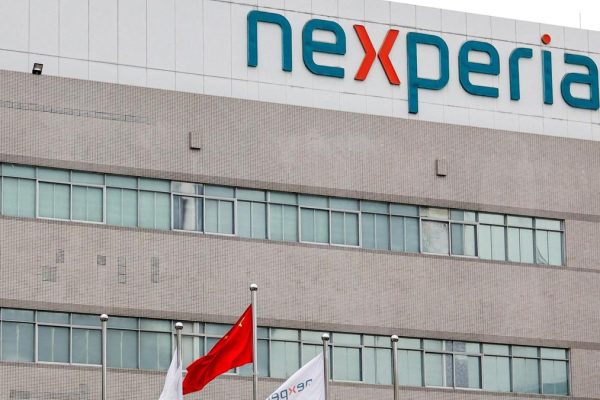 2025 11 22t080328z 1371857178 rc2erha87m5f rtrmadp 3 netherlands nexperia wingtech.jpg