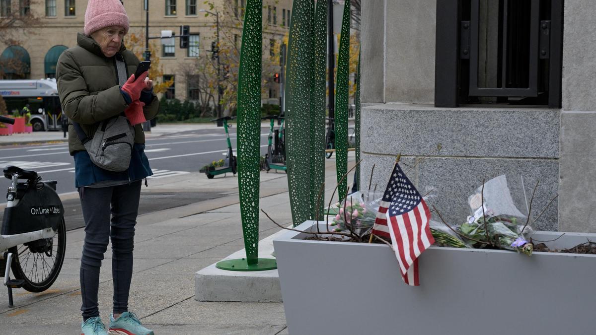 2025 11 27t222841z 563295619 rc285iago8kt rtrmadp 3 usa shooting.jpg