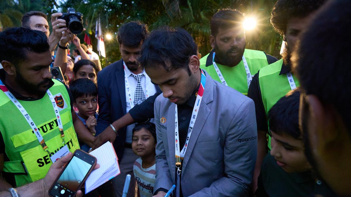 54907696996 3c93280042 k.jpg