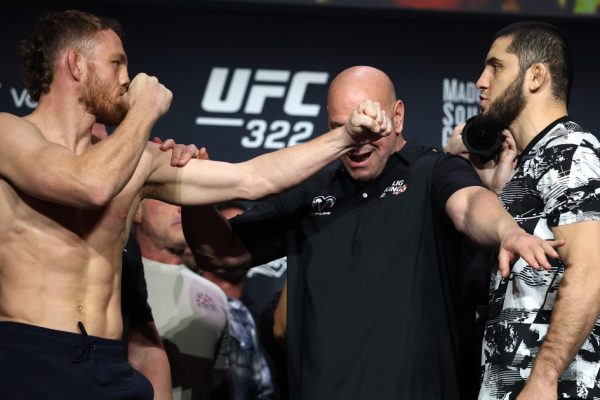 Afp 20251114 2246749702 v2 highres ufc322dellamaddalenavmakhachevweighin 1763184925 943c0a 1763.jpeg