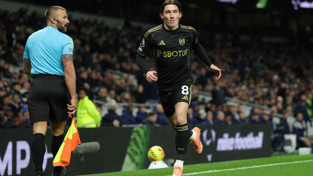 Britain premier league soccer 11018.jpg