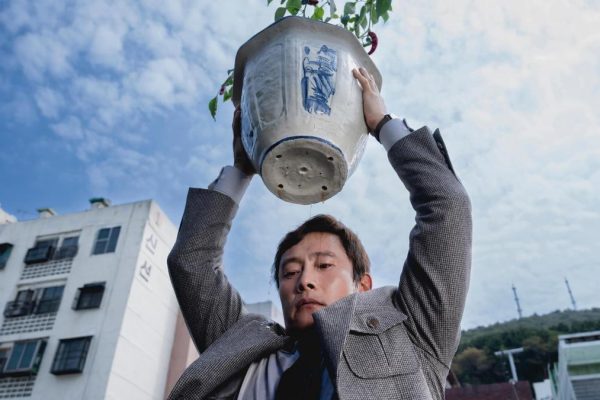 Mv5bzgy2ndbjnjytywvjni00otawlwe5yzatn2m3yjkymznkyzq1xkeyxkfqcgdeqwfkcmlly2xh. v1 .jpg