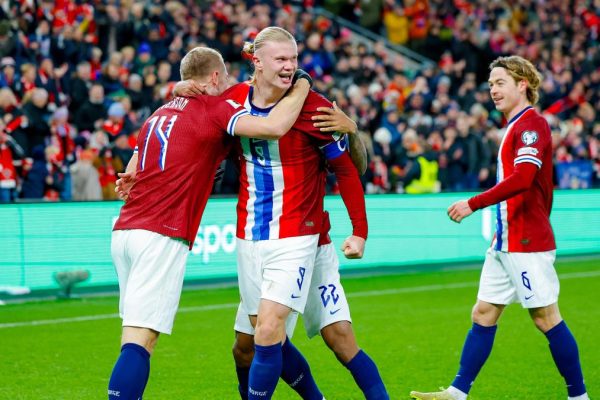 Norway estonia wcup soccer 54449.jpg