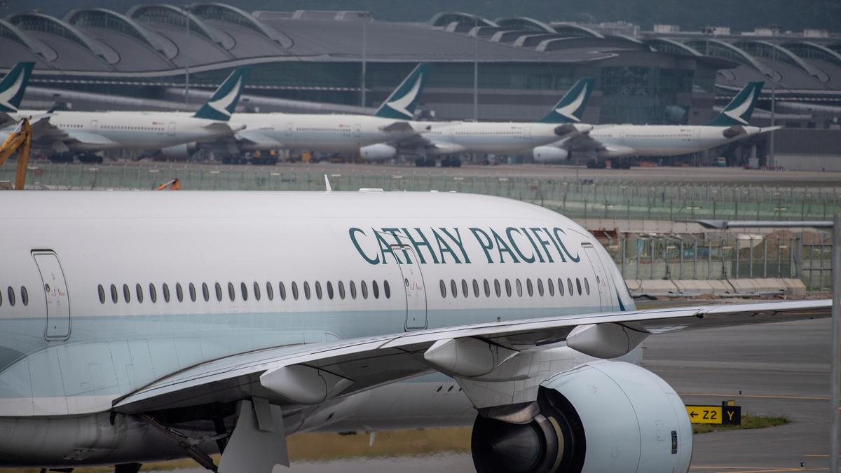 Qatar cathay pacific 72983.jpg