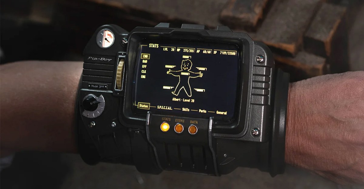 Bethesda pipboy 3000 1.jpg