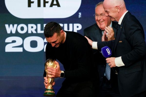 Wcup draw soccer 05809.jpg